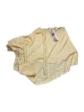 Simply Noelle Butter Yellow Knit Poncho Cape One Size NWT